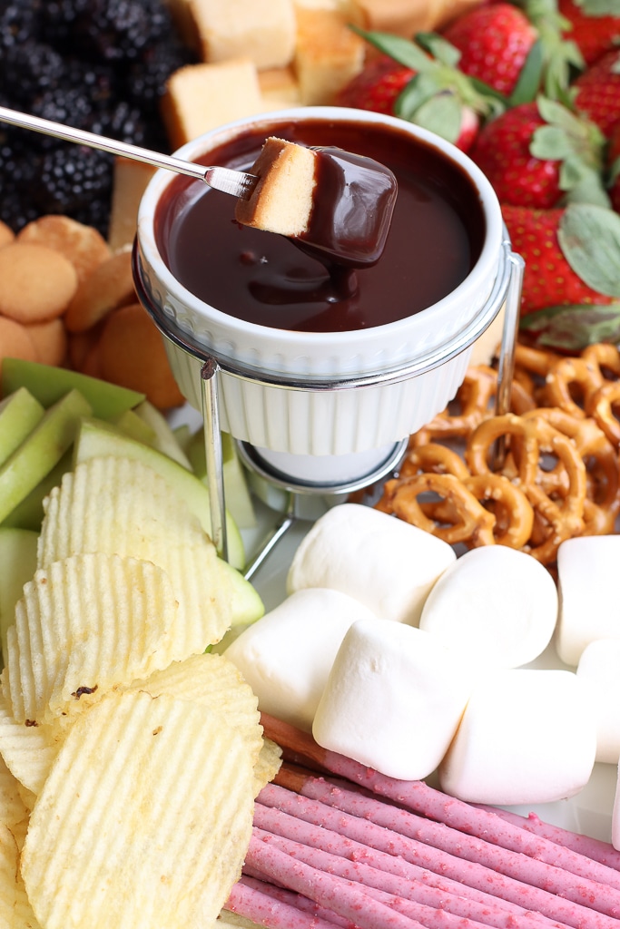 chocolate fondue cake dipper