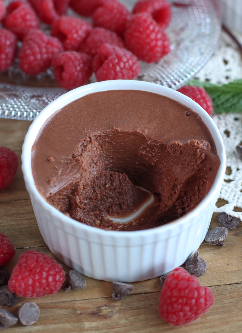 chocolate mousse dessert