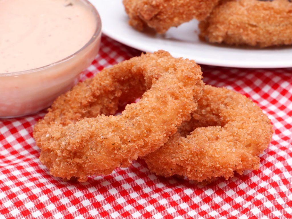 crispy buttermilk onion rings recipe