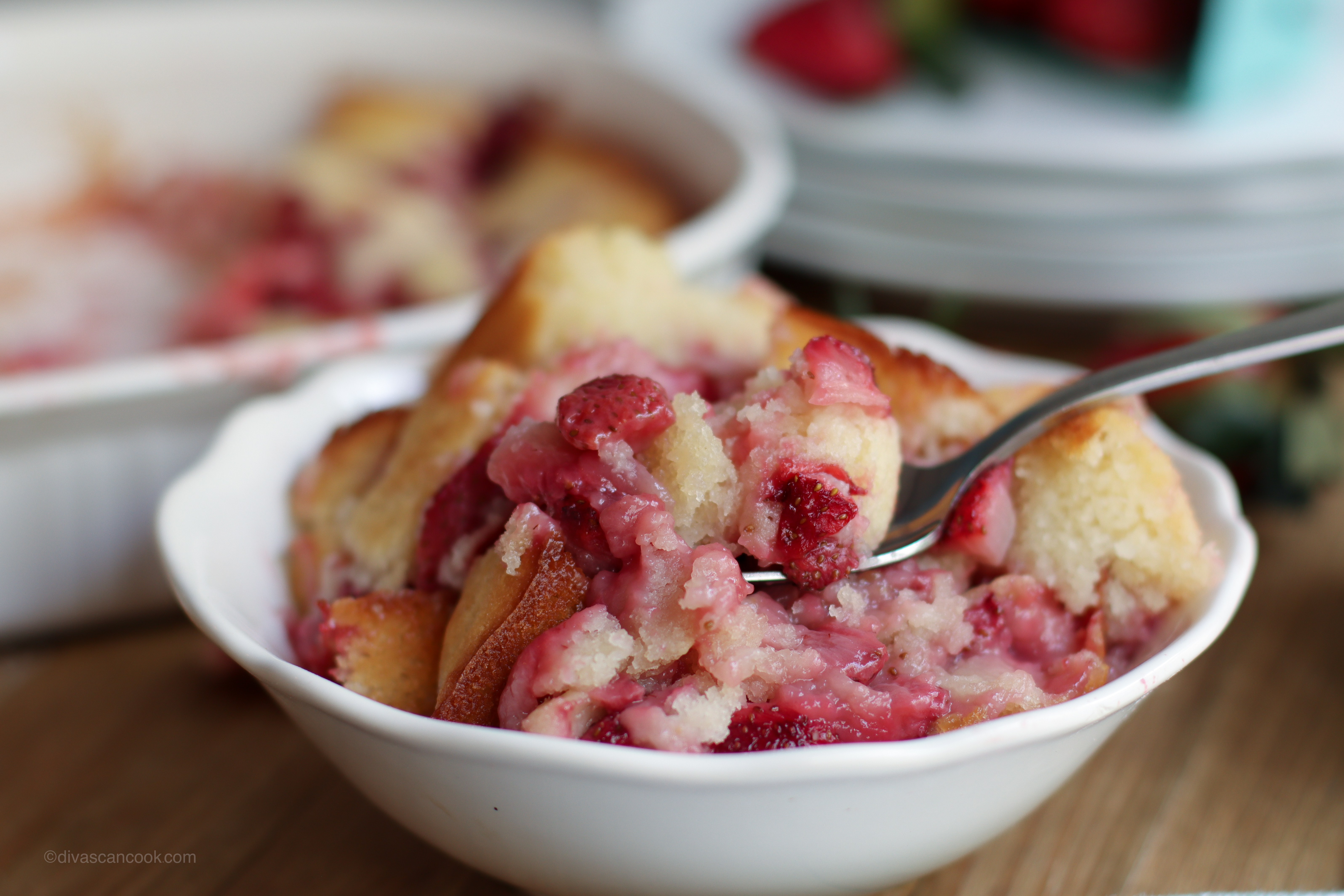 easy strawberry cobbler recipe