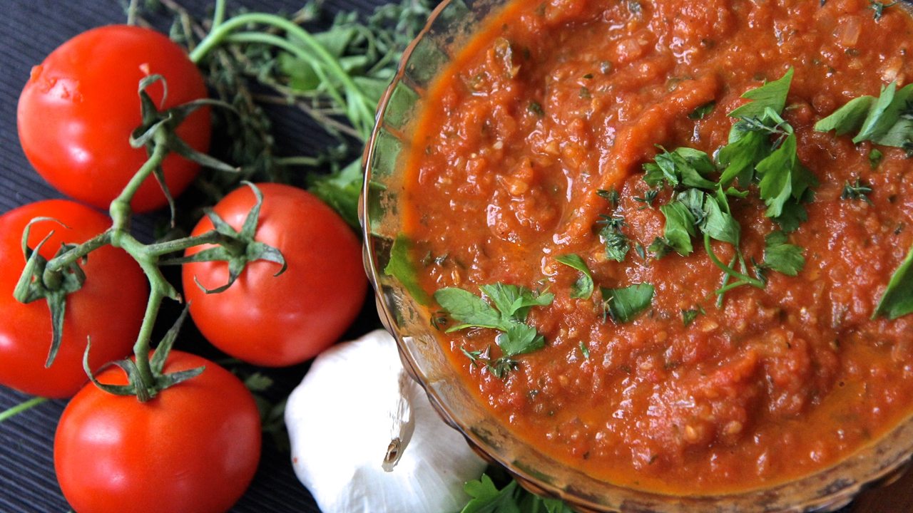 easy tomato sauce