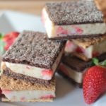 healthy ice cream sandwich recipe (strawberry banana)