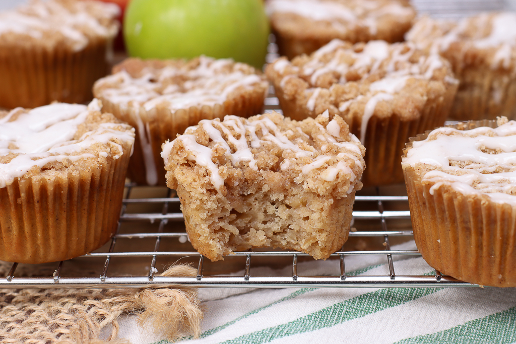 homemade apple cinnamon muffins recipe