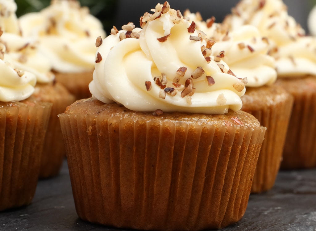 easy carrot cake cupcakes