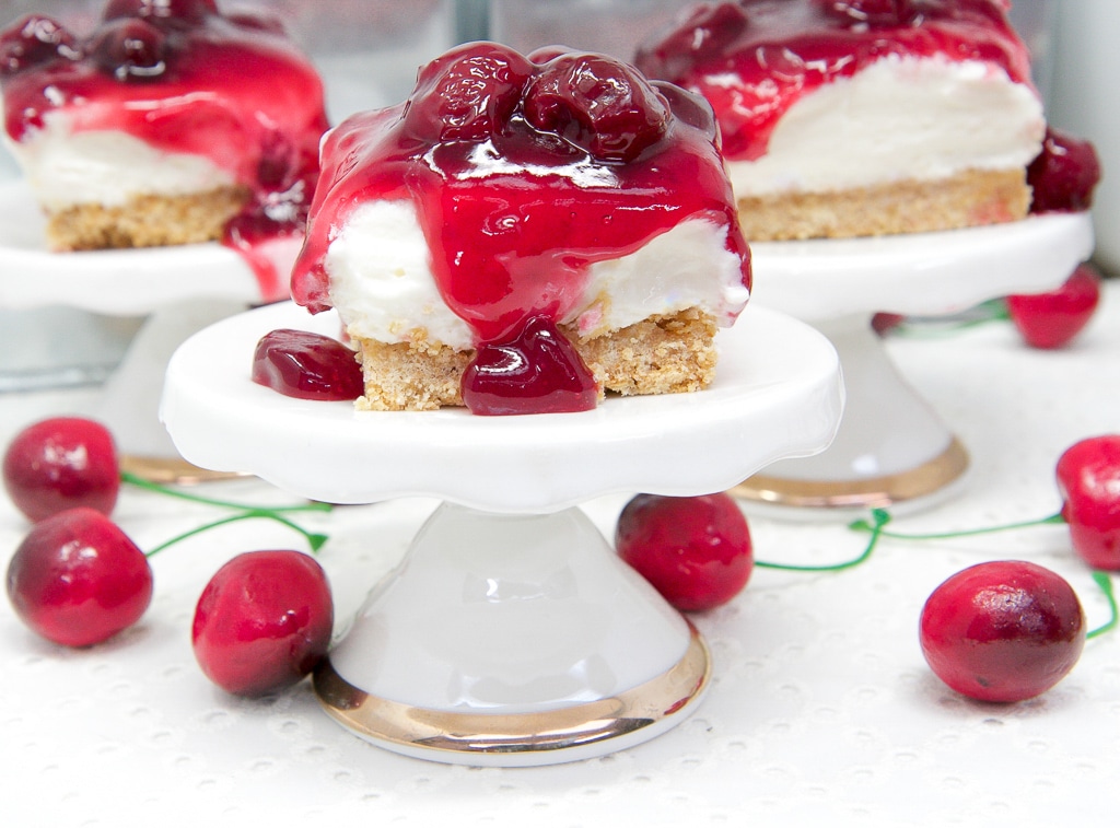 no-bake cherry cheesecake bars