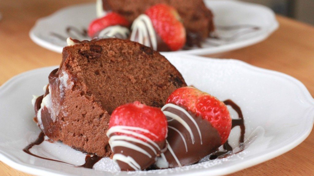 old fashioned cocoa pound cake